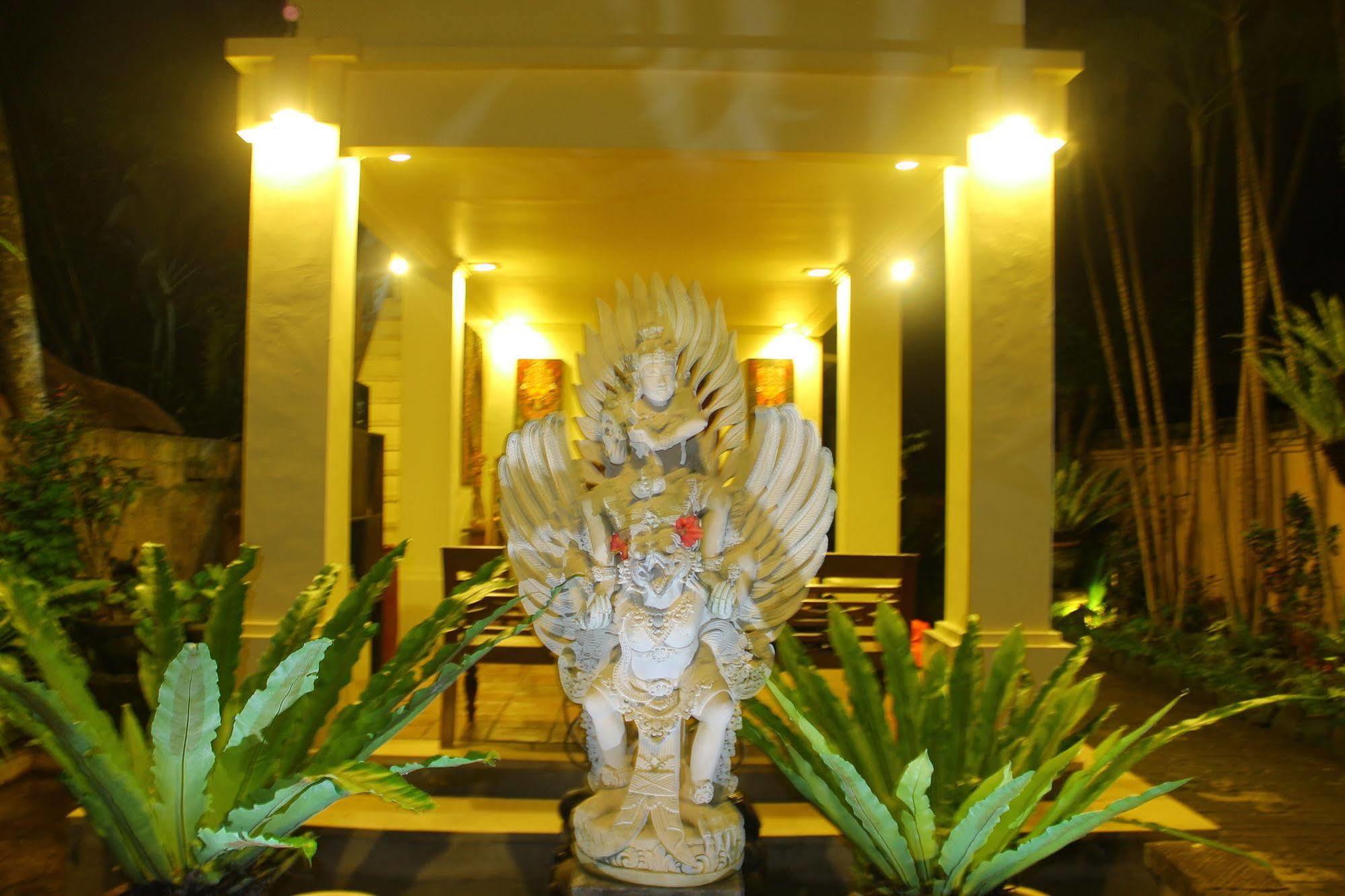 Gayatri Ubud Екстериор снимка